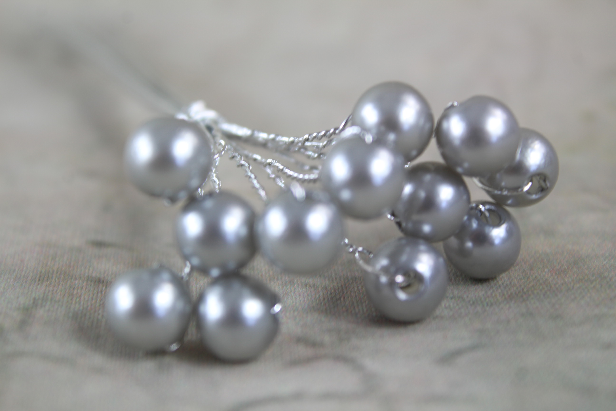 12 x Pick Stems With Pearl Beads
