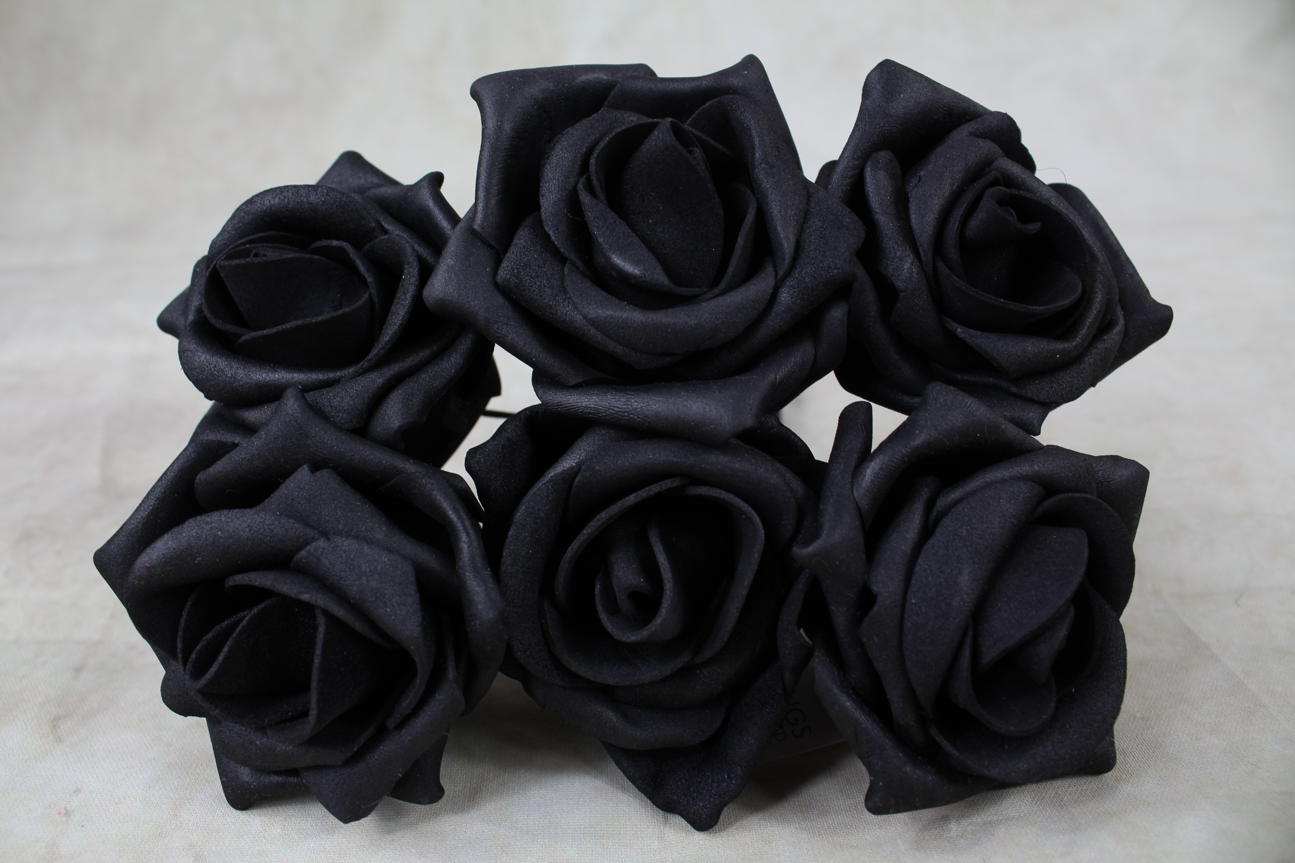 6 x 5.5cm Foam Rose Bunches