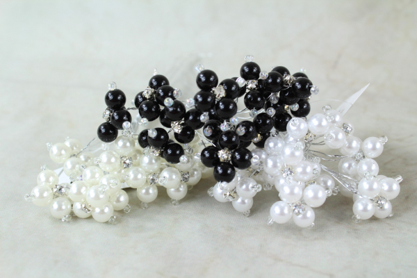 6mm Pearl With Rhinestone Clusters