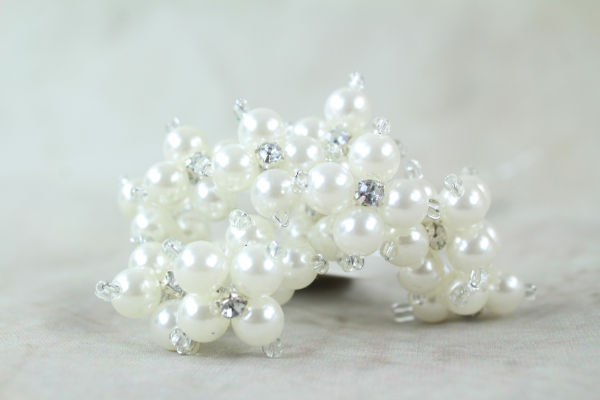 Ivory Pearl & Rhinestone Pick