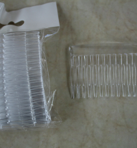 48-x-70x45mm-clear-plastic-15-tooth-comb
