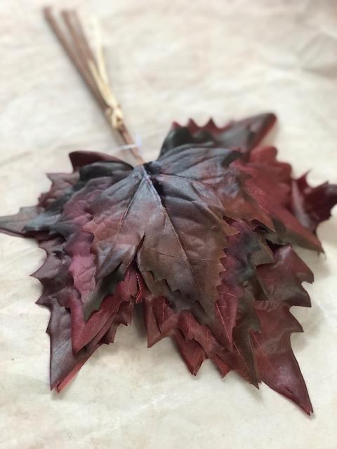4 x maple leaf bunch
