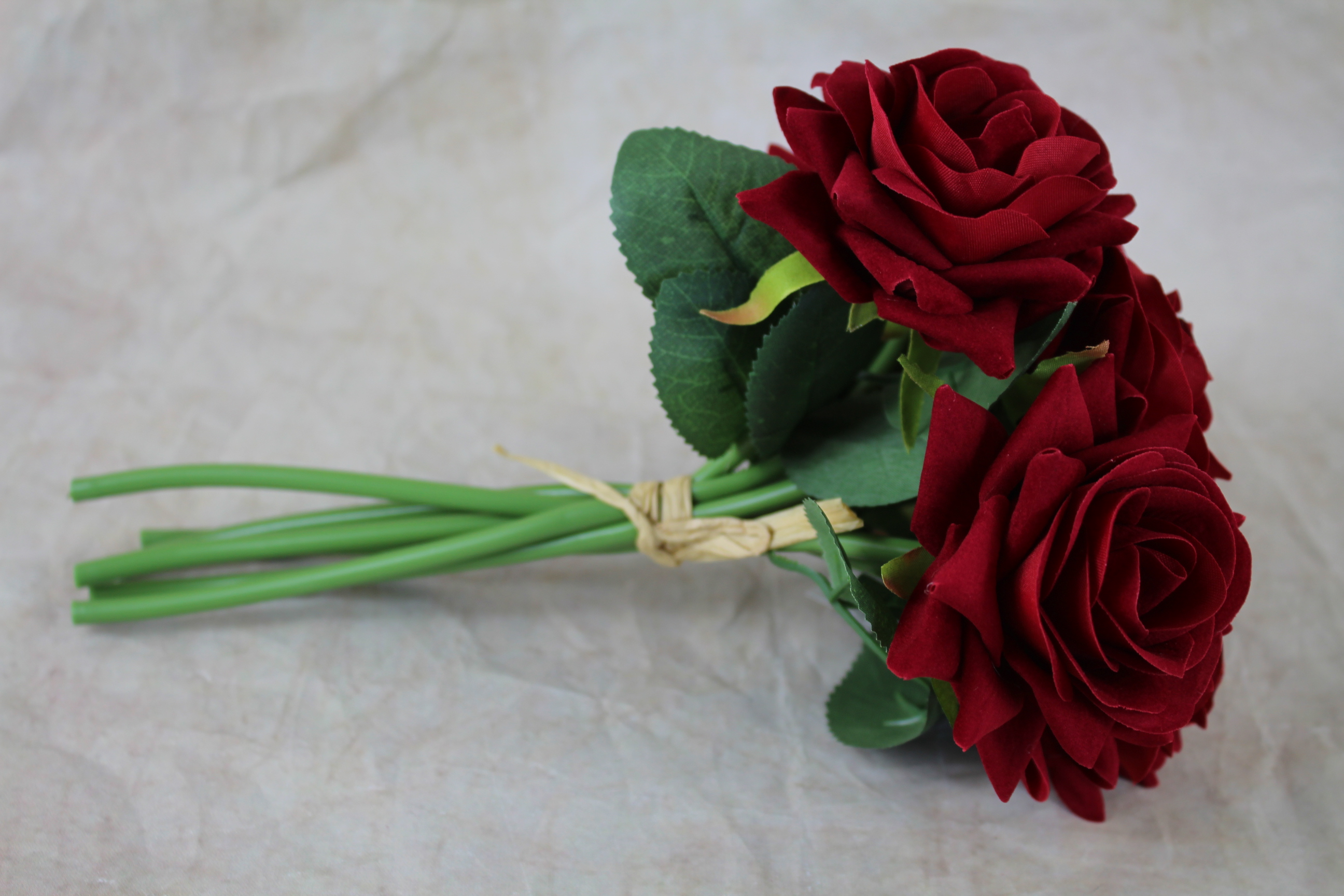 3 x 9cm velvet rose bouquet