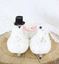 Mr & Mrs Wedding Doves White Decorated Pair of 16.5cm