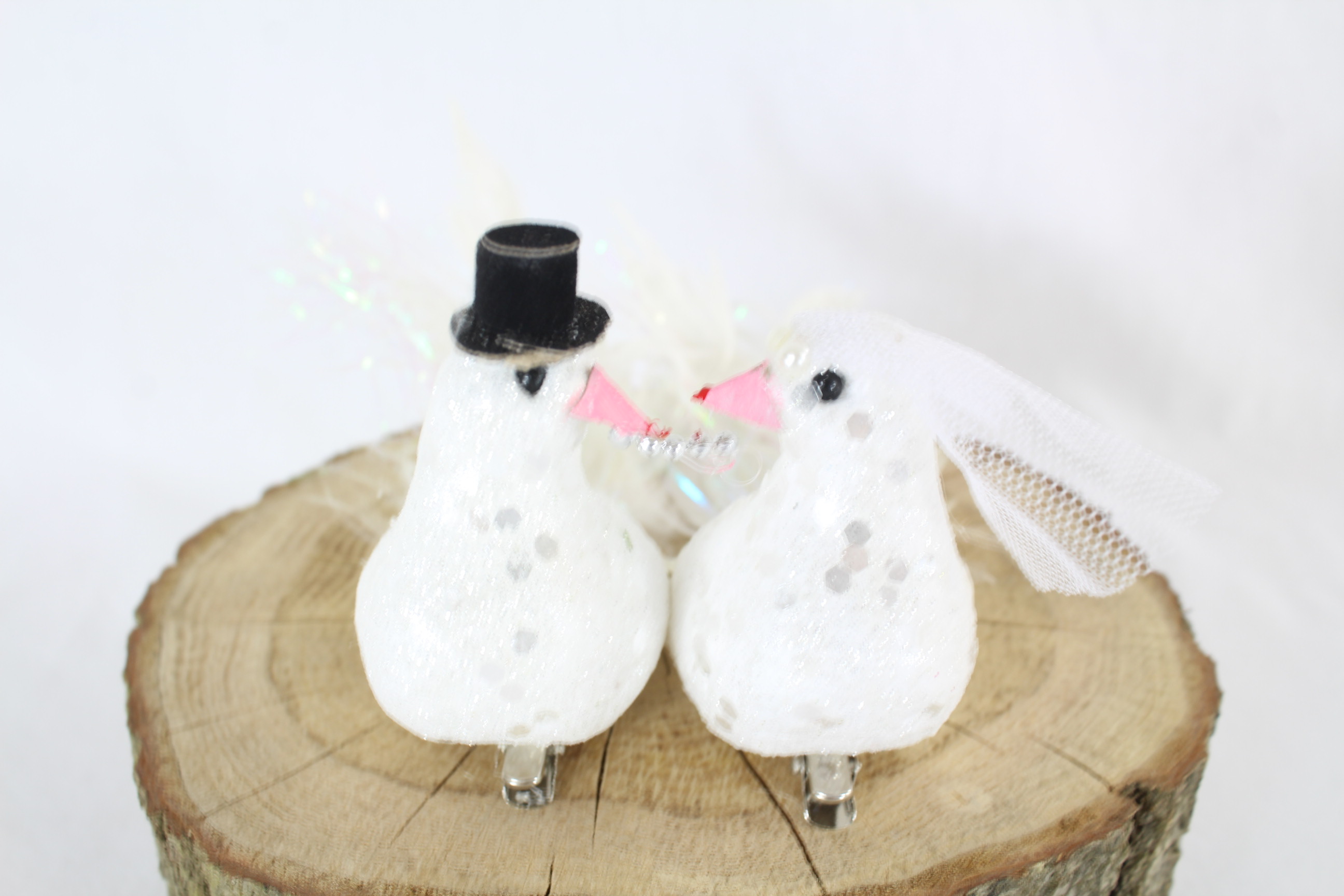 Mr & Mrs Wedding Doves White Decorated Pair 16.5cm